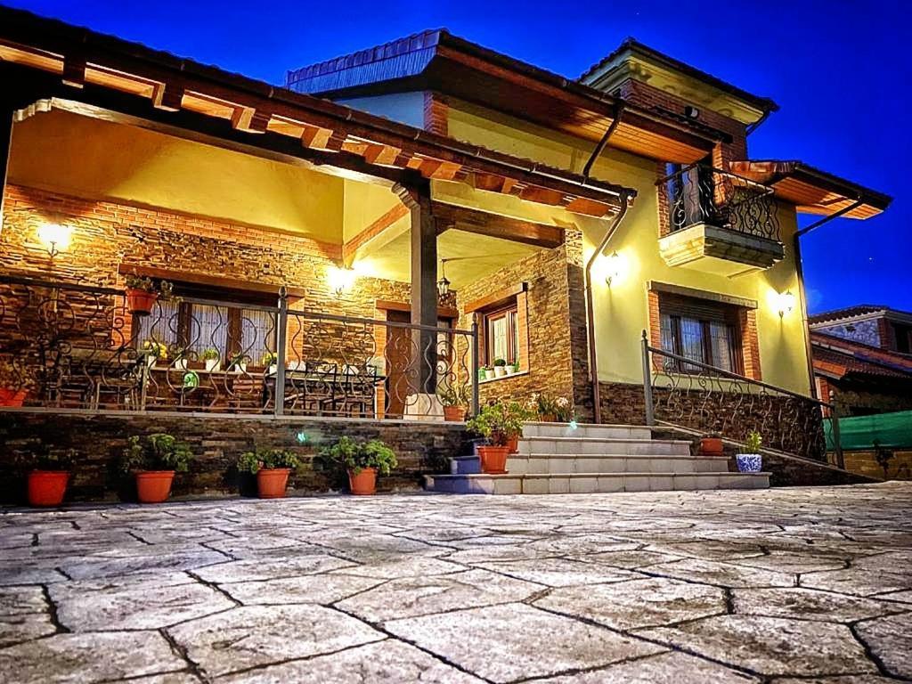 La Aguilerina Apartamentos Rurales Ovinana  Екстер'єр фото